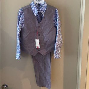 English Laundry 4 piece set size 10